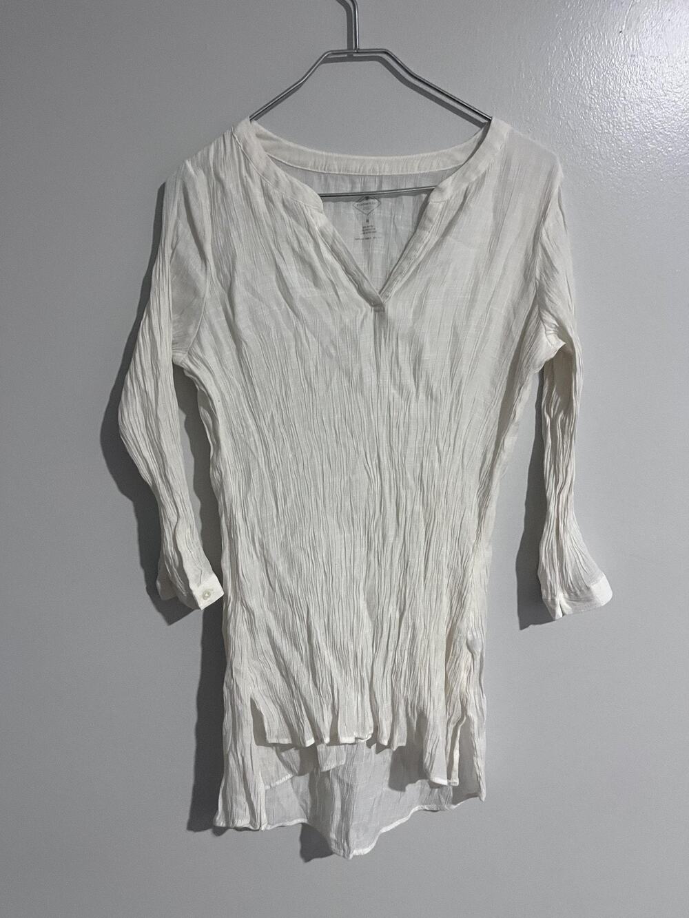 St. John's Bay Blouse Womens M White Tunic V-Neck Long Sleeve Sheer Crinkle